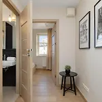 Funkcjonalne Blisko Zamku Ksiazat Pomorskich W Szczecinie By Renters 아파트 슈체친