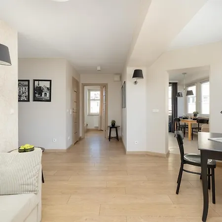 Funkcjonalne Blisko Zamku Ksiazat Pomorskich W Szczecinie By Renters 아파트 *
