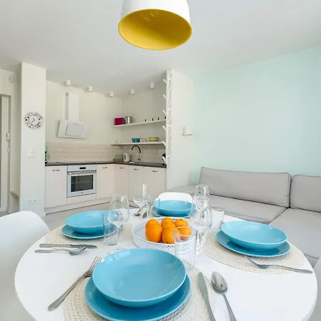 Funkcjonalne Blisko Zamku Ksiazat Pomorskich W Szczecinie By Renters * 슈체친