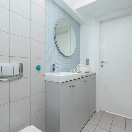 Funkcjonalne Blisko Zamku Ksiazat Pomorskich W Szczecinie By Renters Appartement Szczecin
